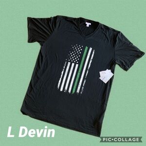 LuLaRoe Black V-Neck Devin T-Shirt with Green and White Flag Design